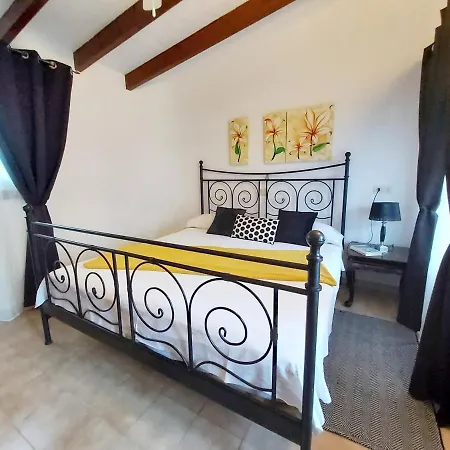 Entre Mar Y Montana. Bed & Breakfast *