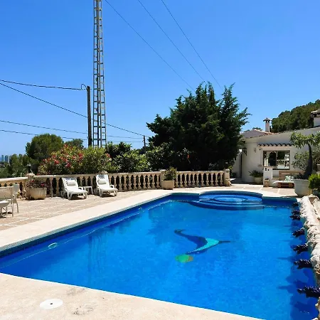 Bed & Breakfast Entre Mar Y Montana. *